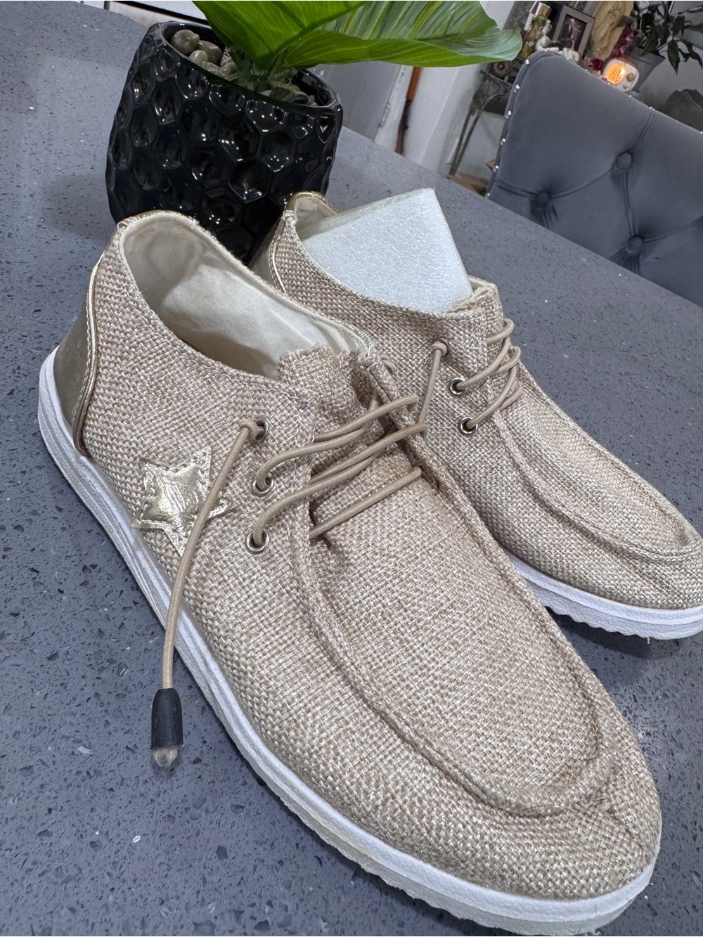 Men's Casual Lace-Up Sneakers in Natural Beige